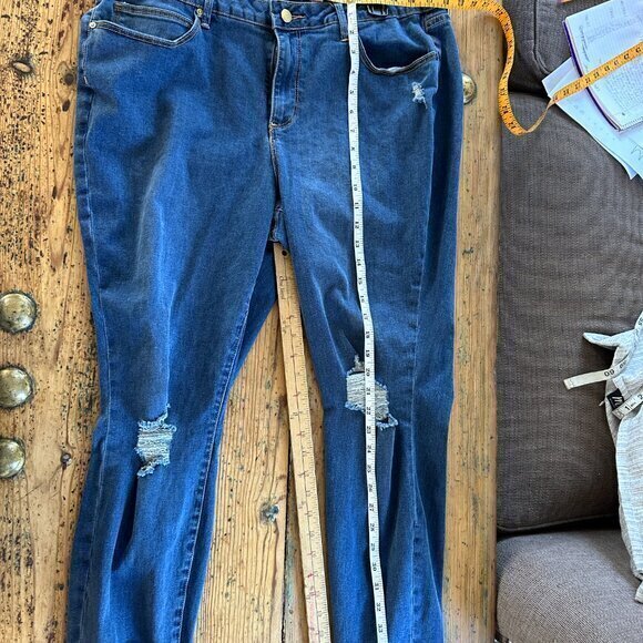 JustFab Women's Straight Leg Jeans, womens‎ jeans, plus size jeans, straight leg - Picture 6 of 6